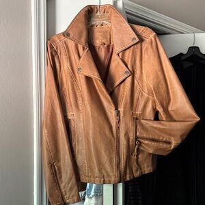 Max Studio Light Brown vegan leather Perfect for Fall jacket